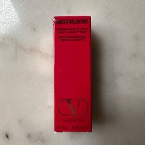 NIB Valentino Satin Lipstick - 22R Rosso Valentino -3.4G